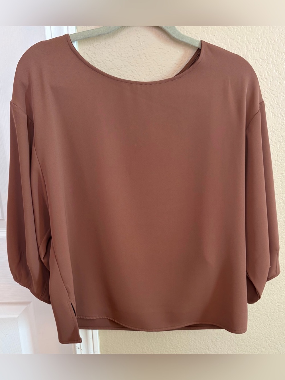 Womens Relaxed Crew Neck Top in Dusty Rose